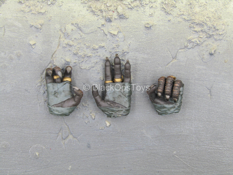 Load image into Gallery viewer, Month Deity of War - Golden - Female Hand Set Type 1
