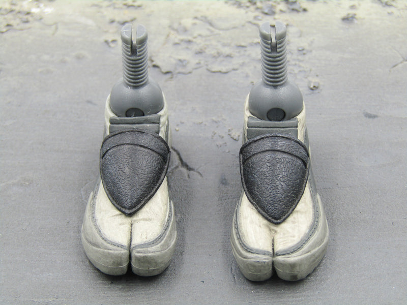 Load image into Gallery viewer, GI JOE - Camo Storm Shadow - Black &amp; White Tabi Shoes (Peg Type)
