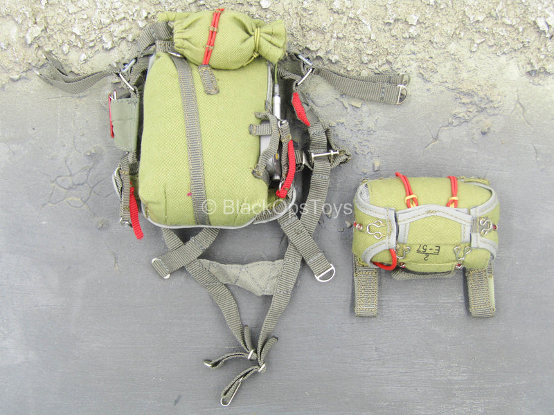 Load image into Gallery viewer, Russian Airborne Troops Natalia - OD Green Parachute Set
