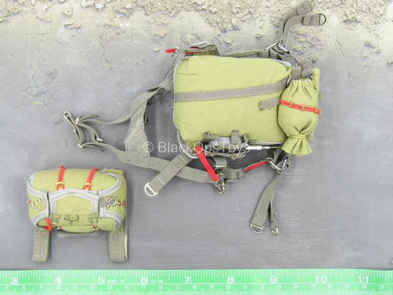 Load image into Gallery viewer, Russian Airborne Troops Natalia - OD Green Parachute Set

