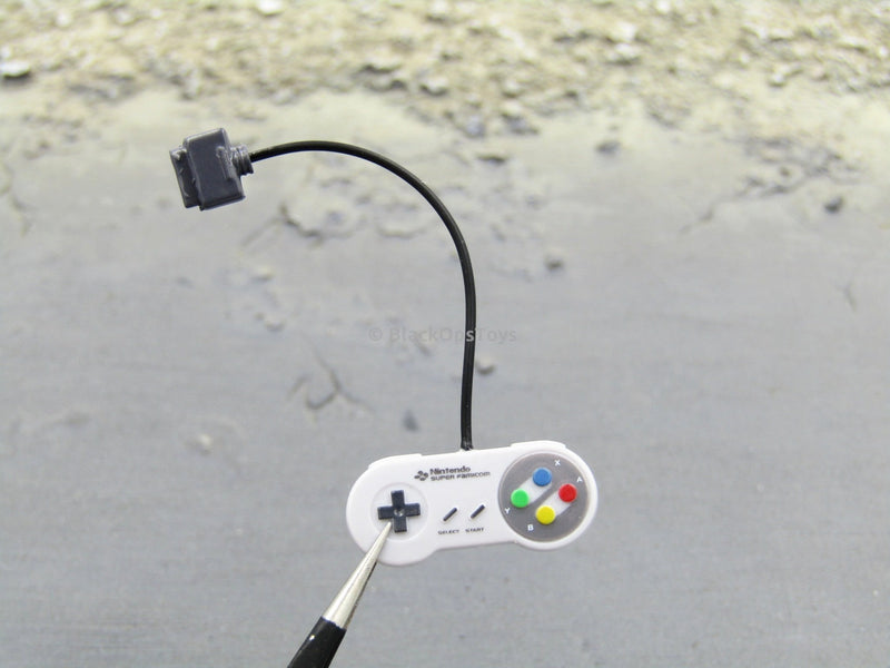 Load image into Gallery viewer, Nintendo History Collection 1/6 Scale Super Famicom Player 2 Controller
