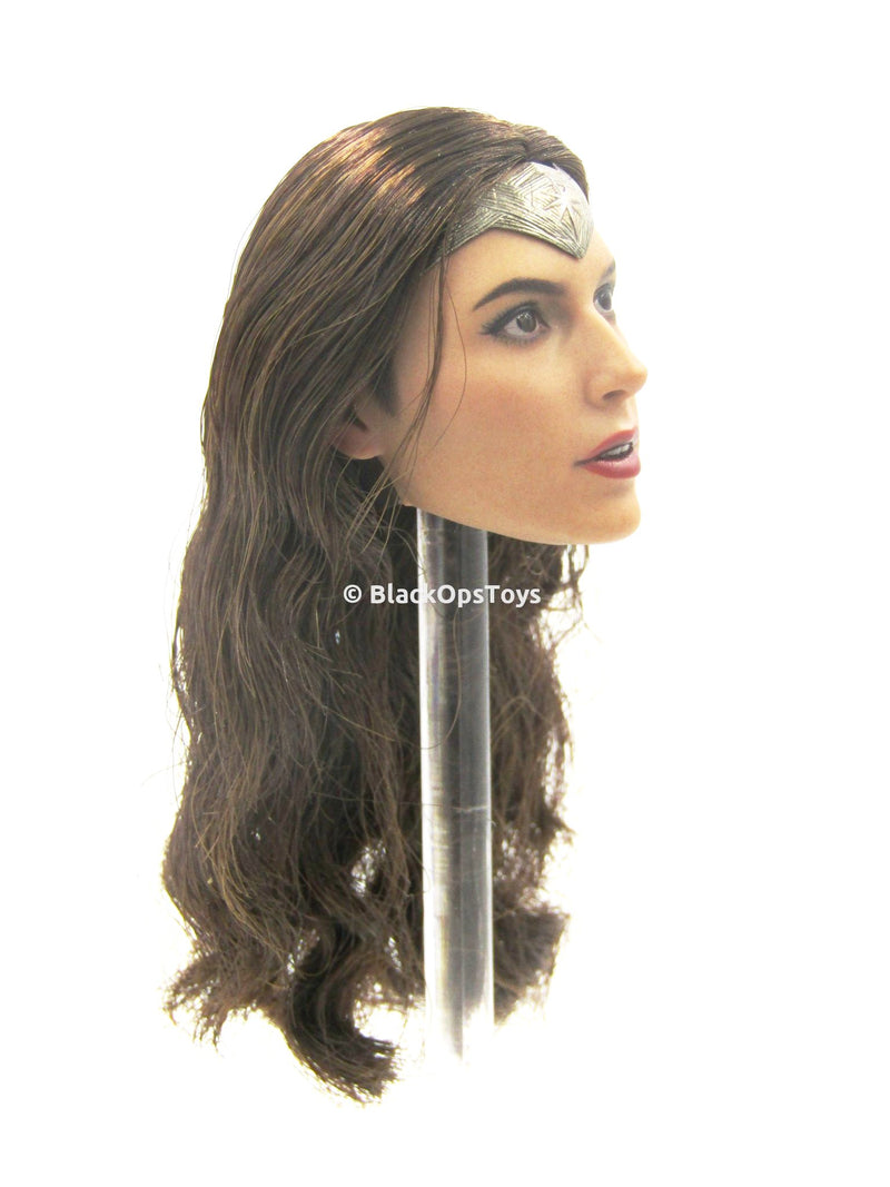 Load image into Gallery viewer, Wonder Woman - Female Head Sculpt in Gal Galdot Likeness
