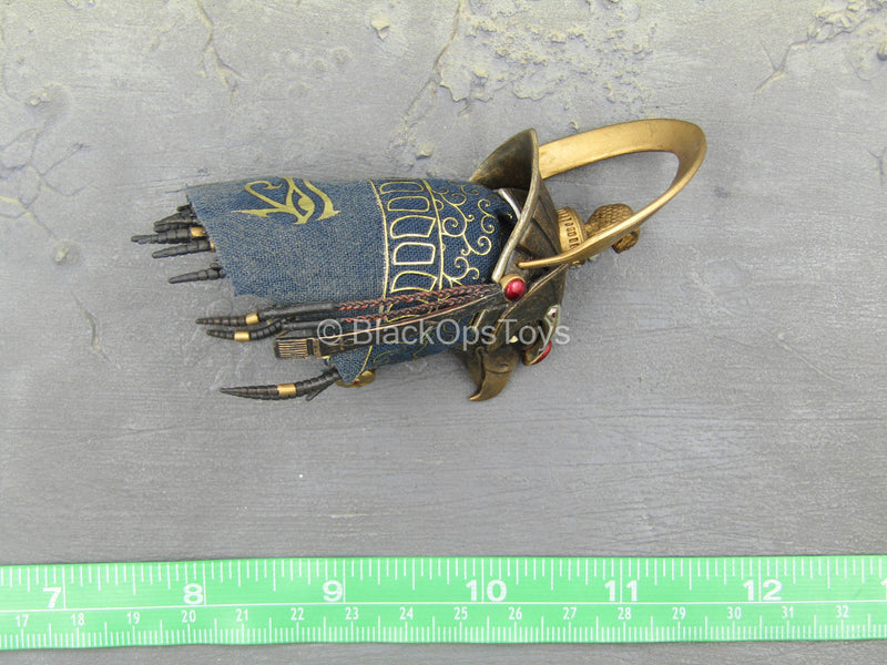 Load image into Gallery viewer, Month Deity of War - Golden - Falcon Head Sculpt
