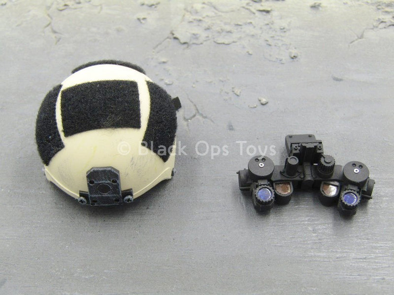 Load image into Gallery viewer, Seal Team 2 HALO Jumper - Tan Helmet w/NVG
