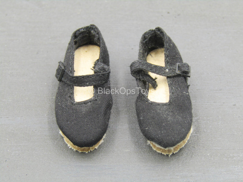 Load image into Gallery viewer, WWII - 18th Army - Medical Soldier - Black Shoes (Foot Type)
