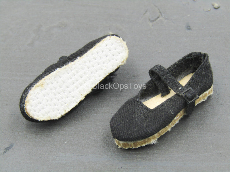 Load image into Gallery viewer, WWII - 18th Army - Medical Soldier - Black Shoes (Foot Type)
