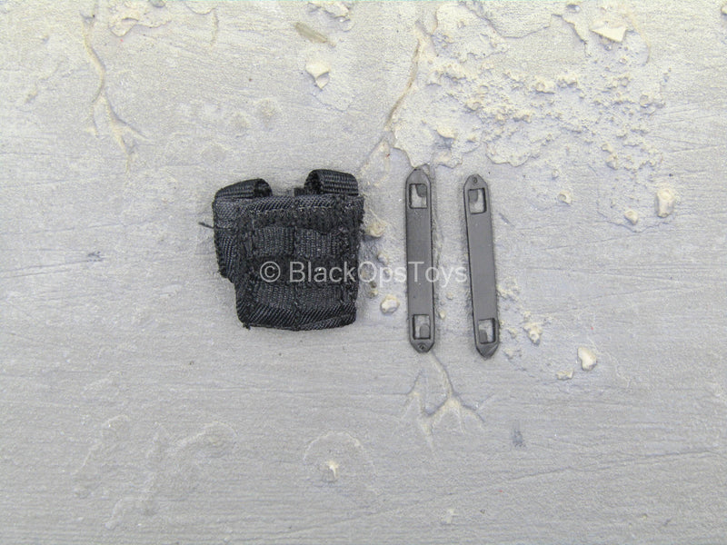 Load image into Gallery viewer, Special Duties Unit (SDU) - Black Dual Cell Pistol Mag Pouch
