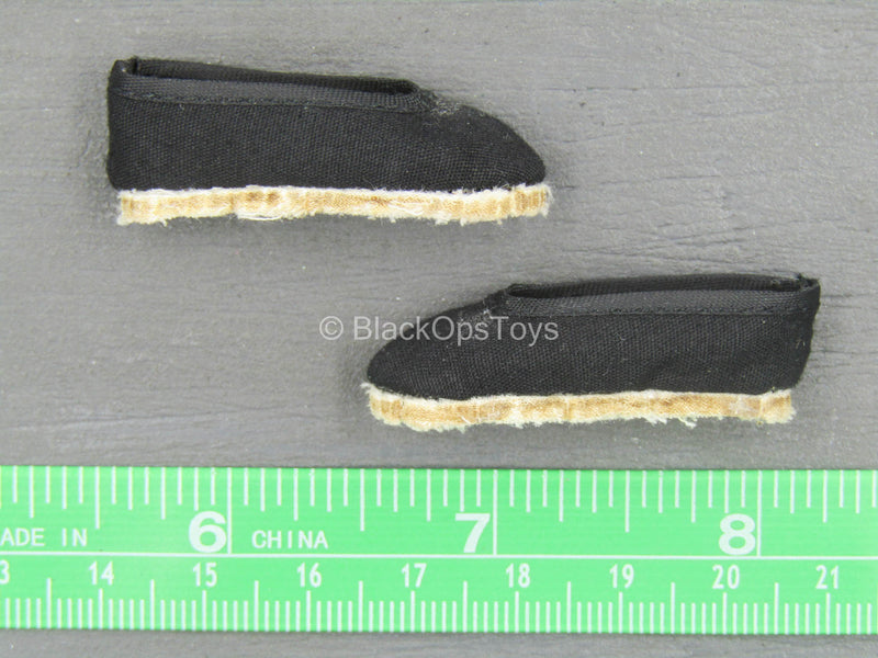 Load image into Gallery viewer, WWII - 18th Army - Medical Soldier - Slip On Shoes (Foot Type)
