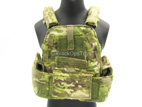 U.S. Army ISAF Soldier - Multicam MOLLE Vest
