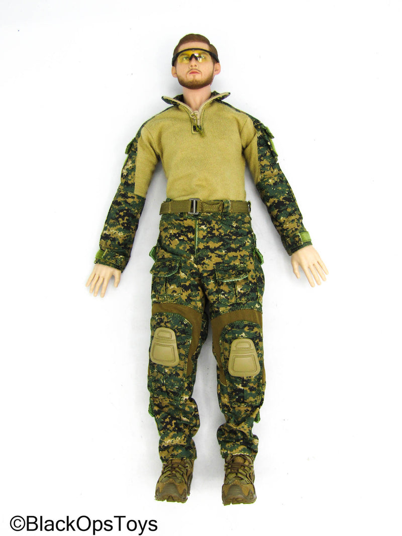 Load image into Gallery viewer, 31st Marine Expeditionary Unit - Male Dressed Body w/Woodland MARPAT Uniform

