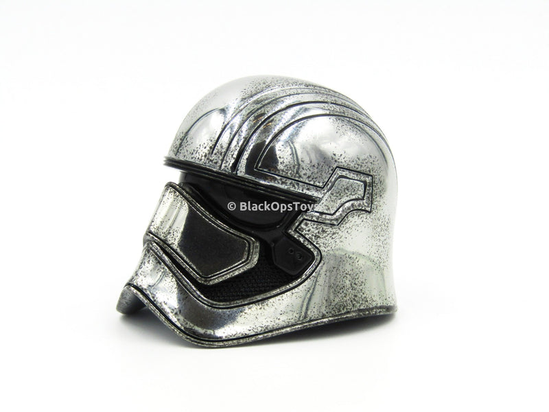 Load image into Gallery viewer, Star Wars Captain Phasma Chrome Head Sculpt
