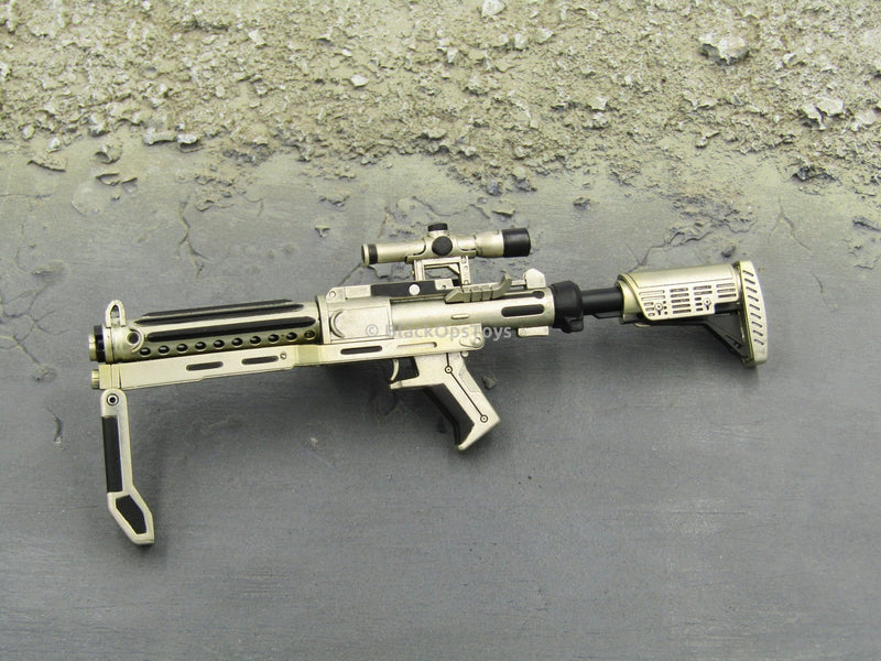 Load image into Gallery viewer, Star Wars Captain Phasma Golden Blaster Rifle w/Extended Stock
