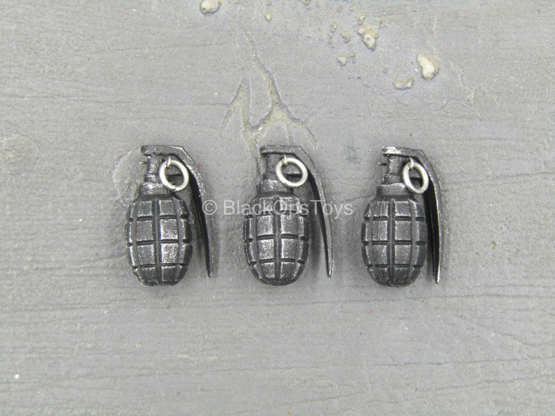 Load image into Gallery viewer, Wolf Warrior - Frag Grenade Set
