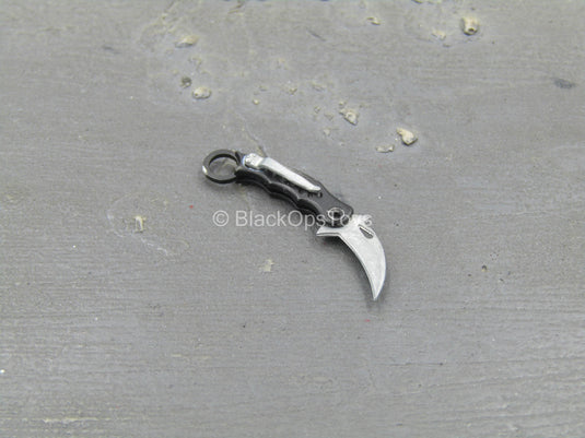 Wolf Warrior - Metal Karambit Knife