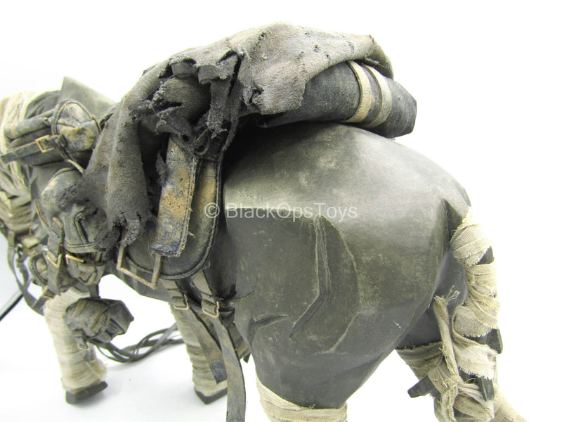 Load image into Gallery viewer, Weathered Undead Horse w/Weathered Saddle &amp; Gear Set
