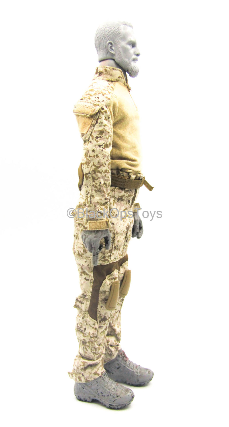 Load image into Gallery viewer, 1st SFOD-D Group Gunner - AOR1 Combat Uniform
