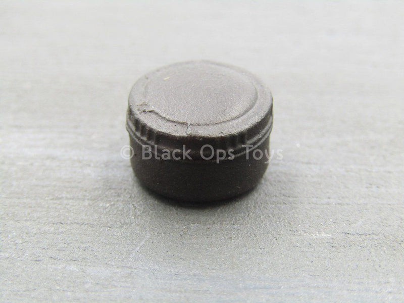 Load image into Gallery viewer, WWII - German Combat Medic Peter - Black Canister
