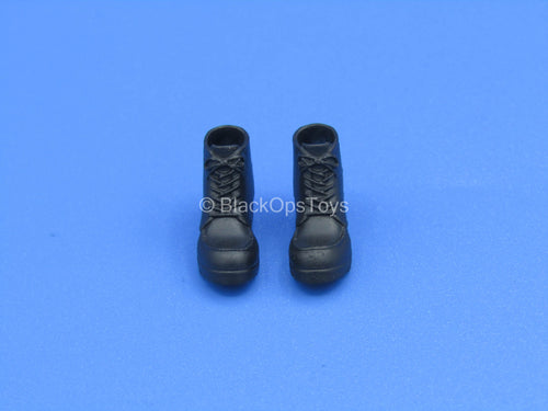 1/12 - Custom - Female Hiking Boots (Peg Type)