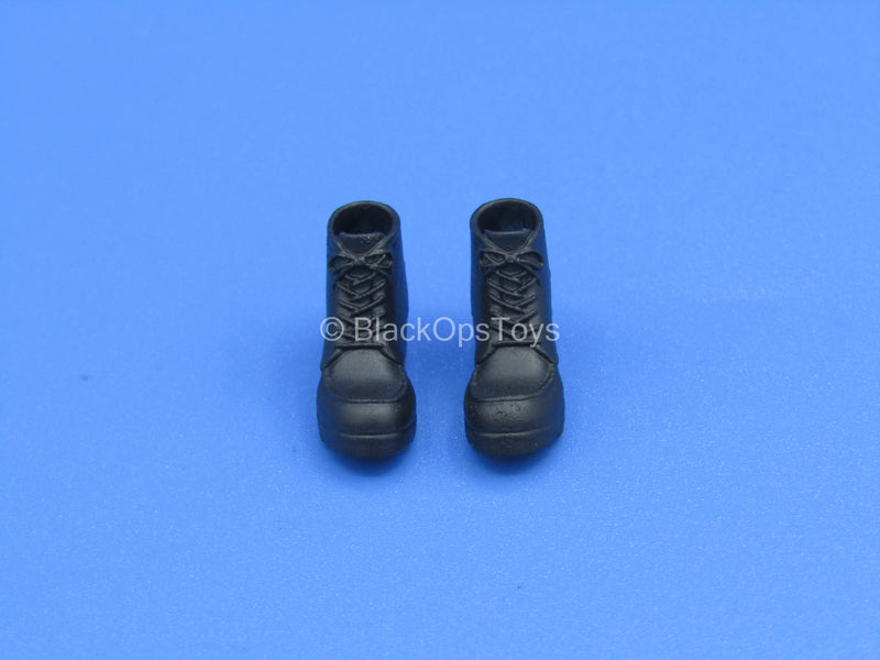 Load image into Gallery viewer, 1/12 - Custom - Female Hiking Boots (Peg Type)
