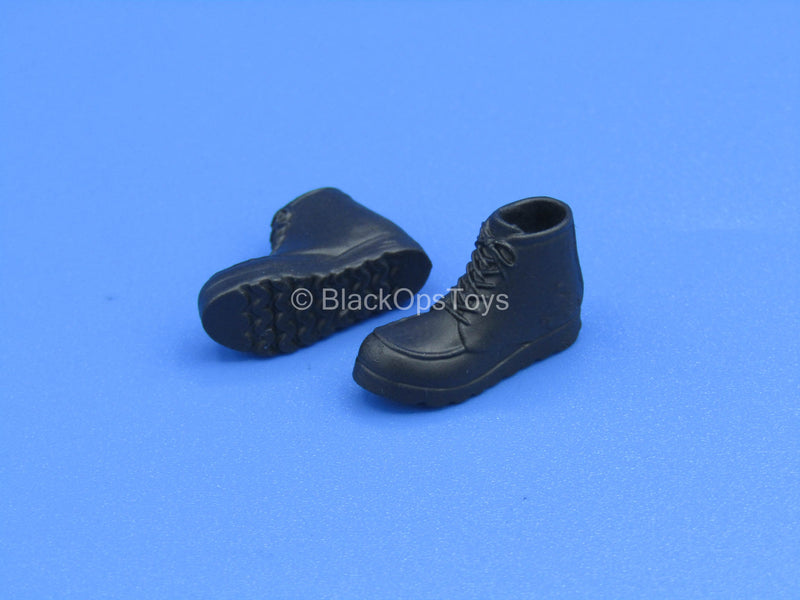 Load image into Gallery viewer, 1/12 - Custom - Female Hiking Boots (Peg Type)
