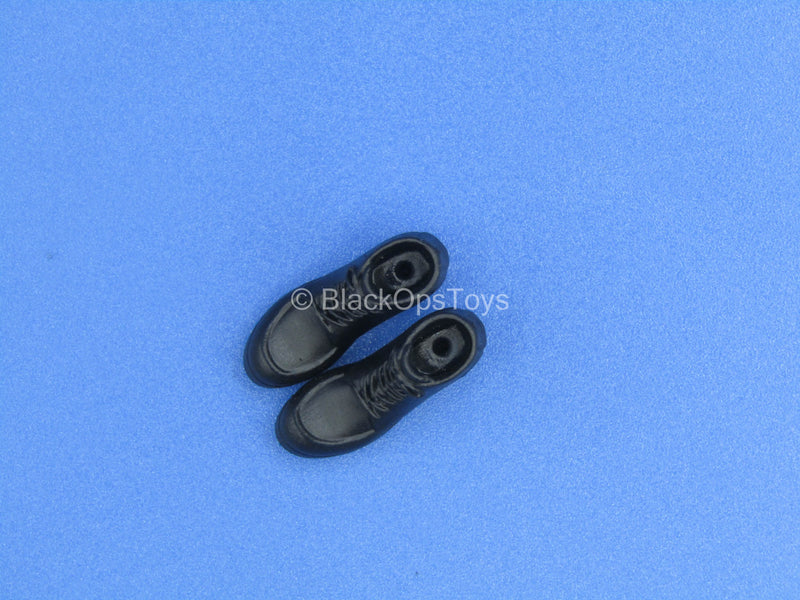 Load image into Gallery viewer, 1/12 - Custom - Female Hiking Boots (Peg Type)
