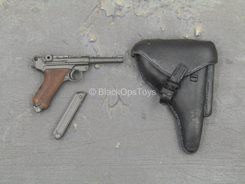 WWII - German Fallschirmjäger - Luger Pistol w/Holster