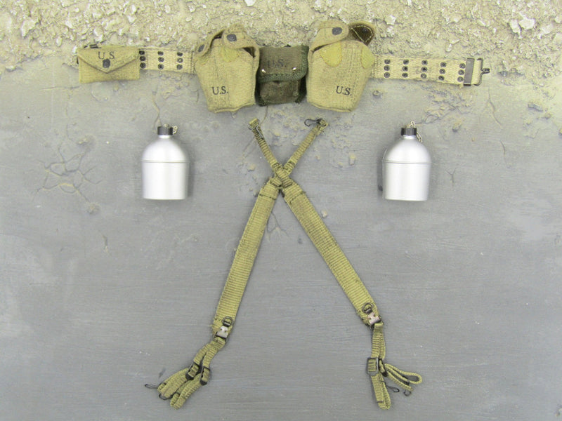 Load image into Gallery viewer, WWII - Combat Medic Dixon - Canteen &amp; Belt Set
