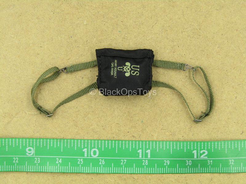 Load image into Gallery viewer, 1/12 - WWII Captain Miller - Gas Mask Pouch
