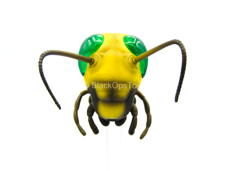 Load image into Gallery viewer, 1/12 - Golden Dragon - Gomez - Yellow Gomez Head Sculpt w/Green Eyes
