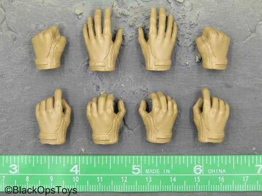 USMC Dog Trainer - Tan Female Gloved Hand Set