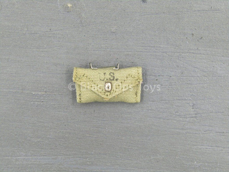 Load image into Gallery viewer, WWII - U.S.M.C. Rifle Gunner - M1942 First Aid Pouch
