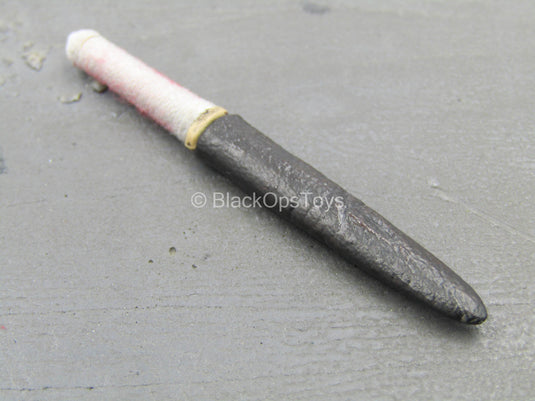 Macbeth - Metal Dagger w/Black Sheath
