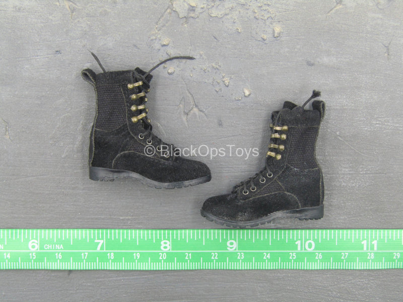 Load image into Gallery viewer, Blue Jacket &amp; Gray Pants w/Maxpedition Bag &amp; Boots
