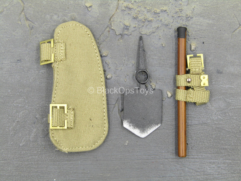 Load image into Gallery viewer, WWI - Lance Corporal William - Entrenching Tool w/Cover (Metal)
