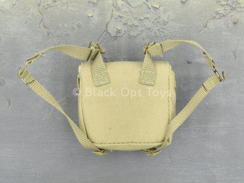 Load image into Gallery viewer, WWII - British Airborne - Tan &amp; OD Green Rucksack
