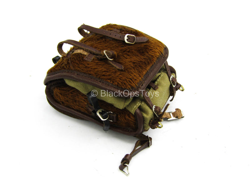 Load image into Gallery viewer, WWII - German Honor Guard - Backpack w/Bed Rolls
