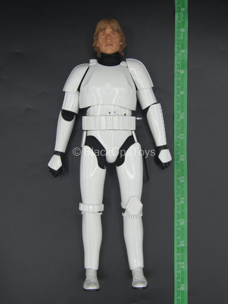 Load image into Gallery viewer, Comicon Exclusive - Star Wars - Luke Skywalker In Stormtrooper Disguise
