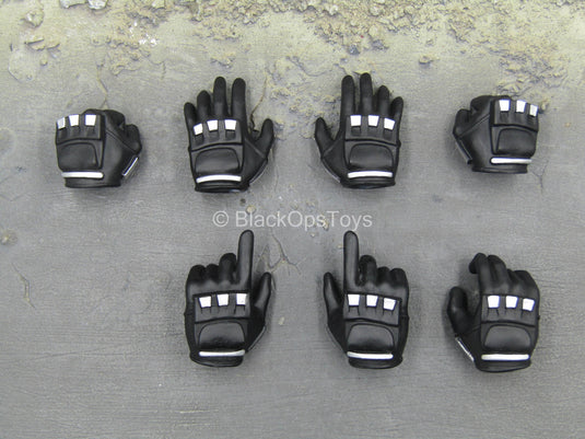 Ninja Batman Modern Ver - Black Armored Gloved Hand Set