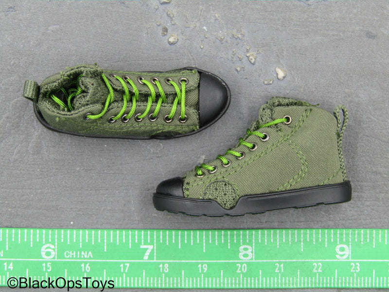 Load image into Gallery viewer, Crisis Response Force - Green Combat Shoes (Peg Type)
