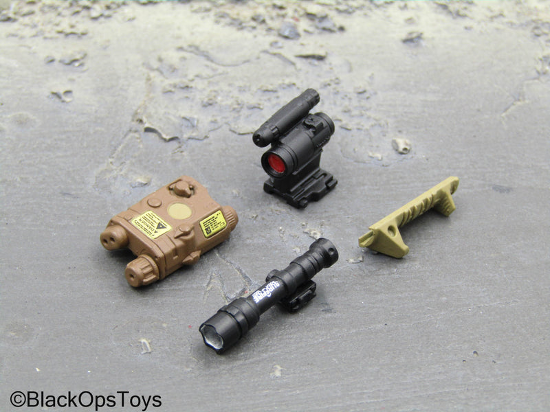 Load image into Gallery viewer, Crisis Response Force - Weapon Attachment Set

