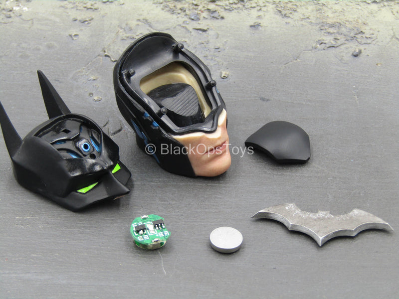 Load image into Gallery viewer, Ninja Batman Modern Ver - Light Up Head Sculpt
