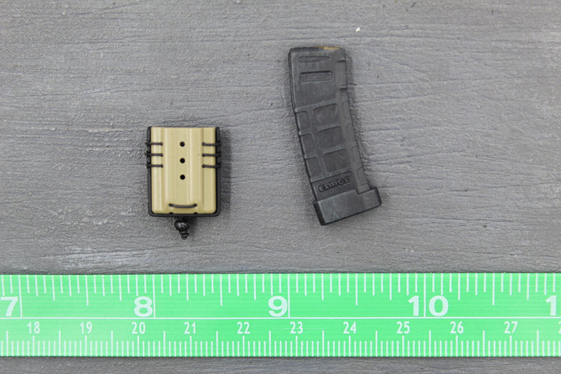 Load image into Gallery viewer, Crossbones - 5.56MM Magazine &amp; Holster Set
