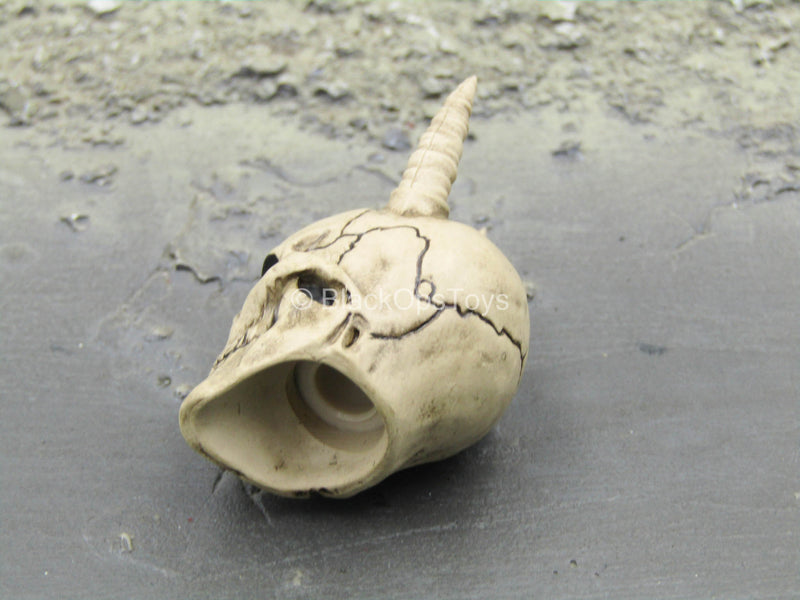 Load image into Gallery viewer, Dorohedoro - Ebisu - Skull Head Sculpt w/Horns
