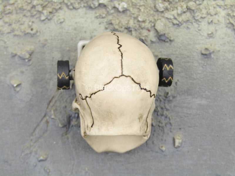 Load image into Gallery viewer, Dorohedoro - Ebisu - Skull Head Sculpt
