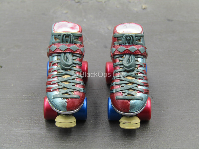 Load image into Gallery viewer, Birds Of Prey Harley Quinn - Female Roller Skate Shoes (Peg Type)
