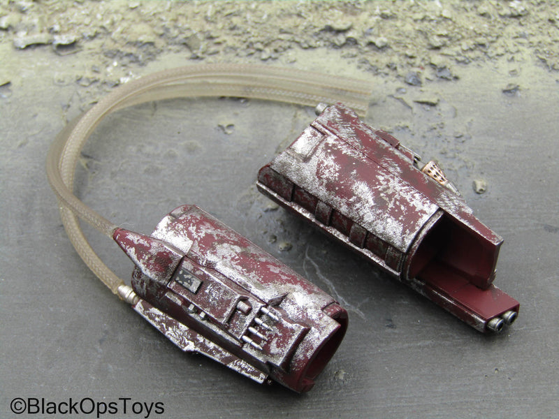 Load image into Gallery viewer, Star Wars Boba Fett - Weathered Red Gauntlet Set
