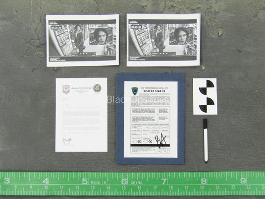 The Flash Barry Allen - Papers Set