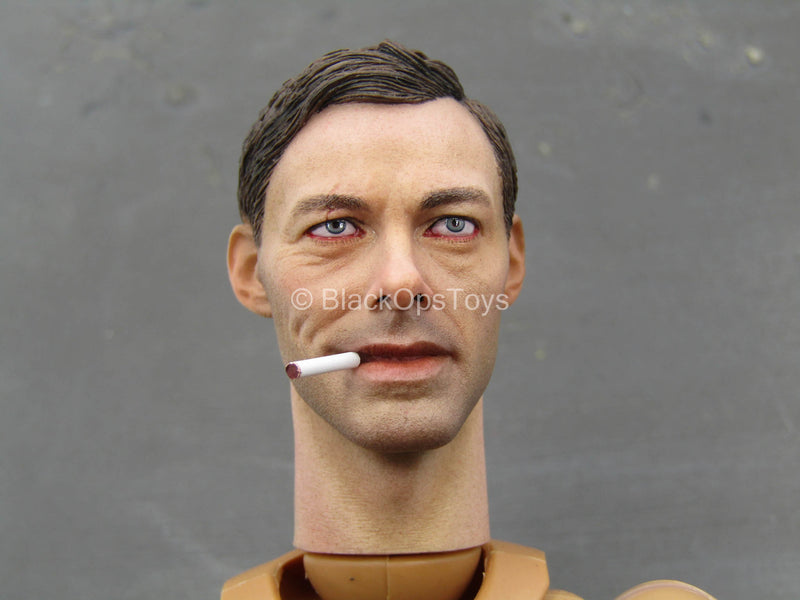 Load image into Gallery viewer, WWII - German Seaman - Male Body w/Head Sculpt &amp; Cigarettes
