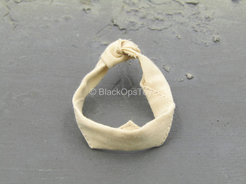 Load image into Gallery viewer, Assassins Creed Rogue - Shay - Weathered White Scarf
