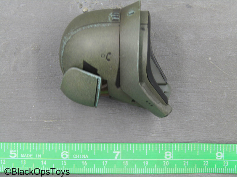 Load image into Gallery viewer, Star Wars Transport Trooper - Green Trooper Helmeted Head Sculpt
